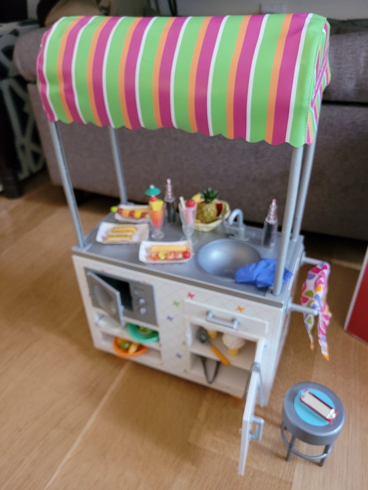 AMERICAN GIRL SNACK CART