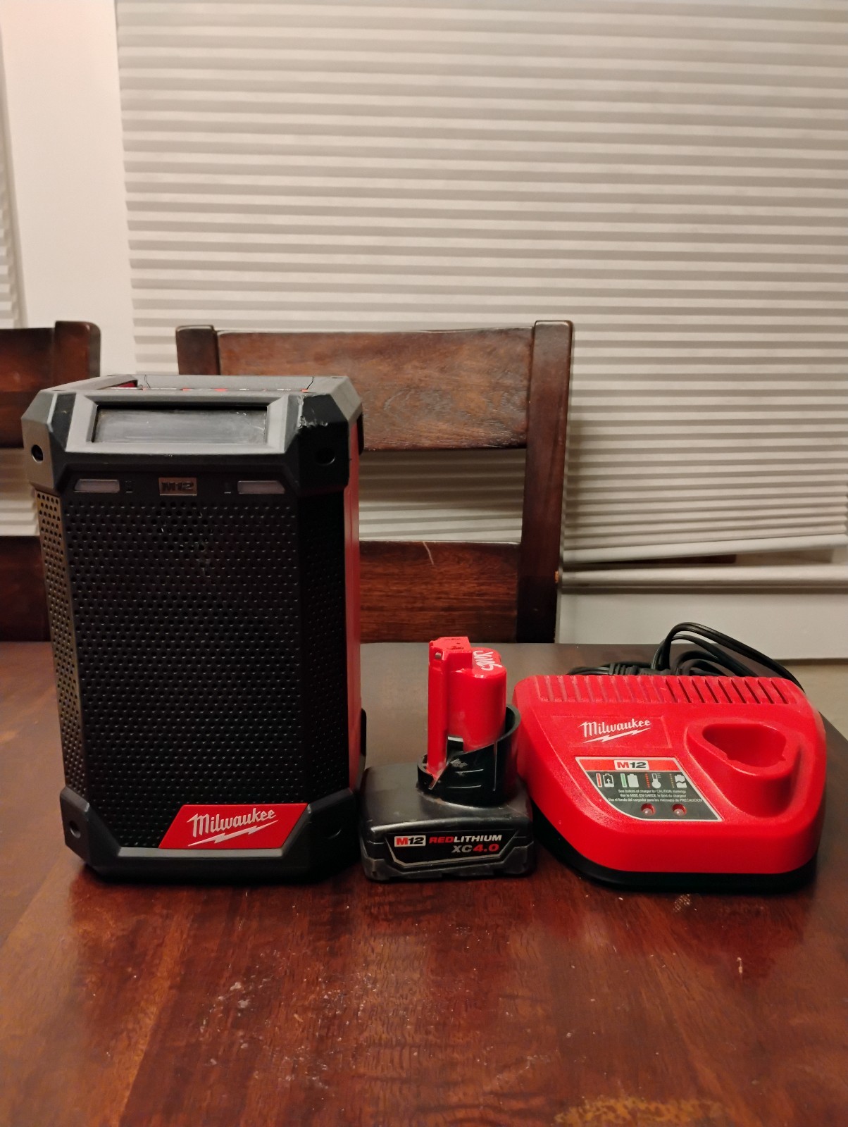Milwaukee M12 Radio W/ 4ah battery