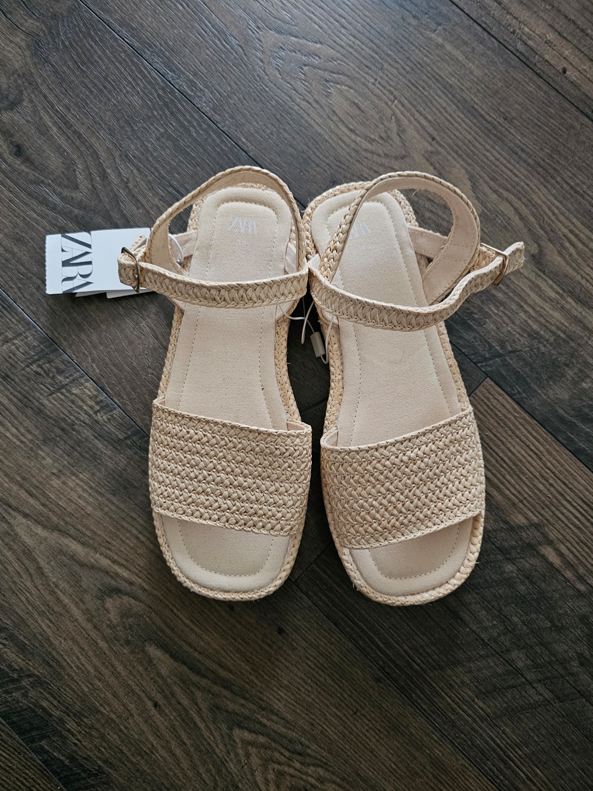 Zara girl sandals, NWT size 5.5 youth