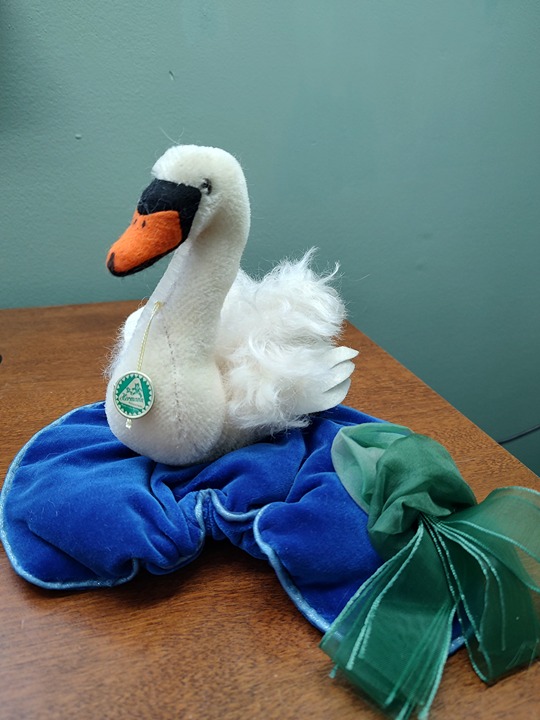 Vintage Hermann Germany Rare SWAN 6 Tall