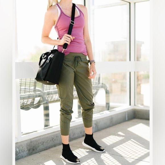 ZYIA Active Olive Green Trail Joggers, Size L