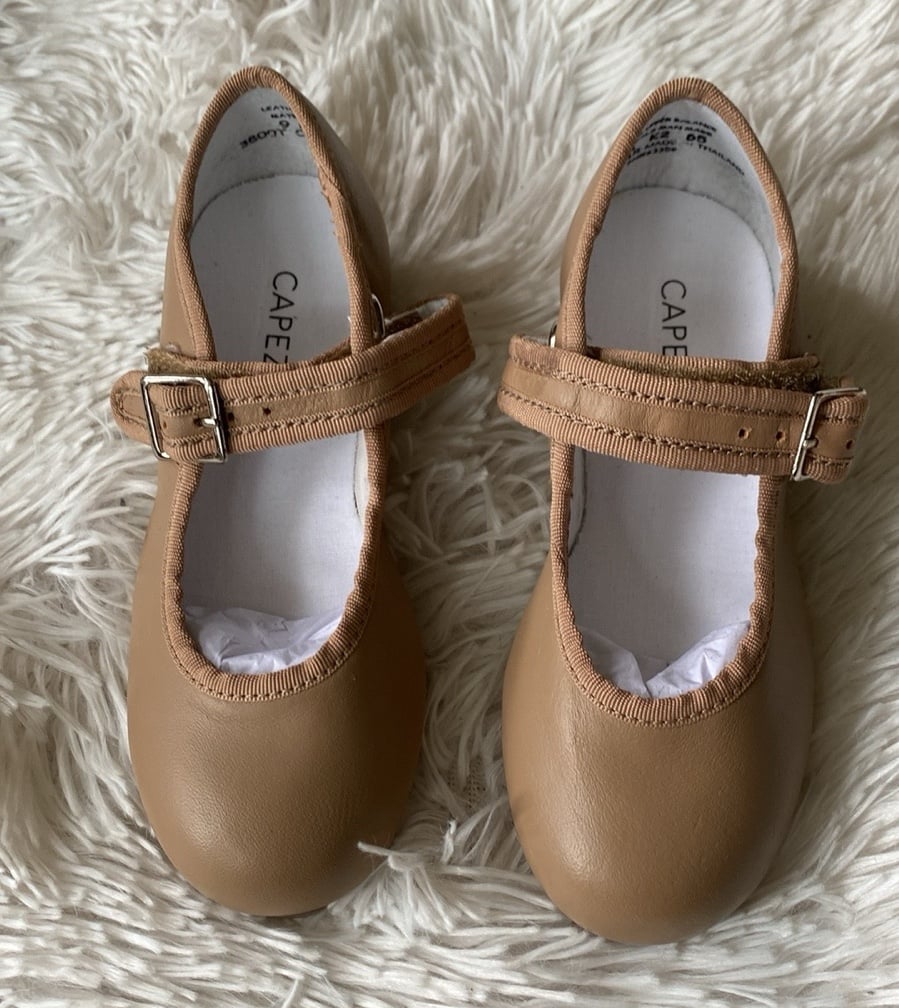 New girls tap dance shoes, size 9