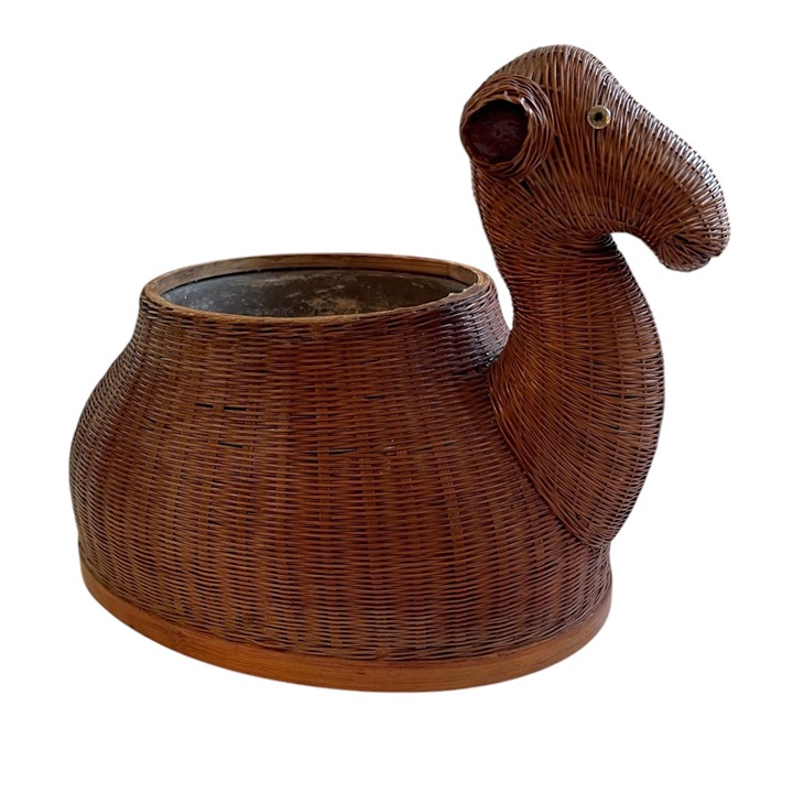 Woven Wicker Basket Camel Shape Planter Pot Holder MCM 1950's 6.75 x 8