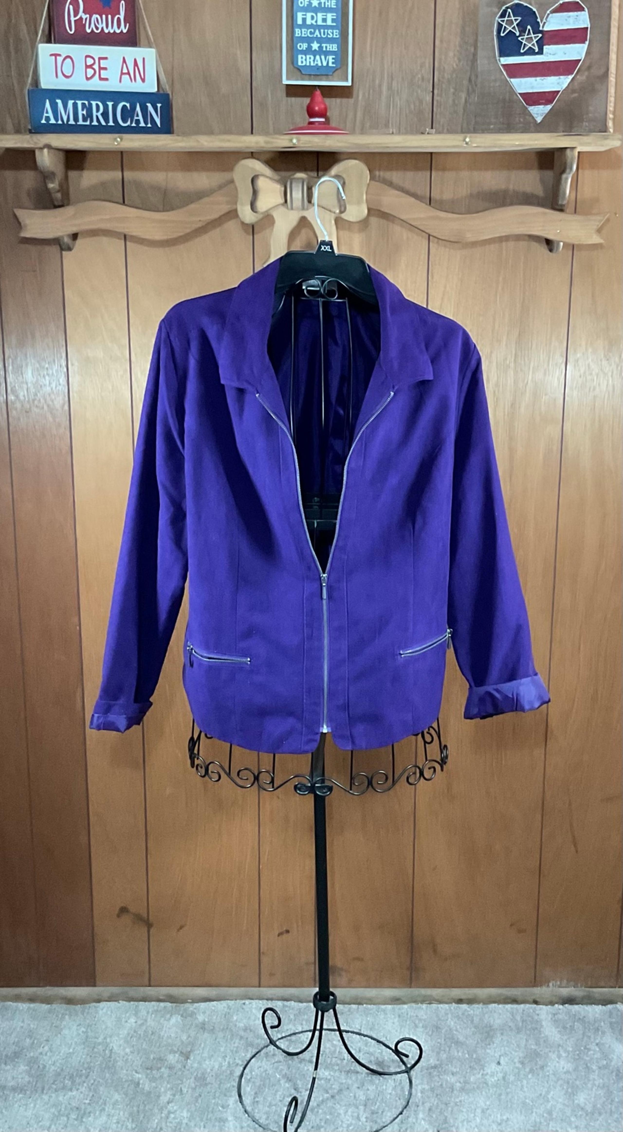 Women’s purple Blazer jacket size 8 by Studio Works