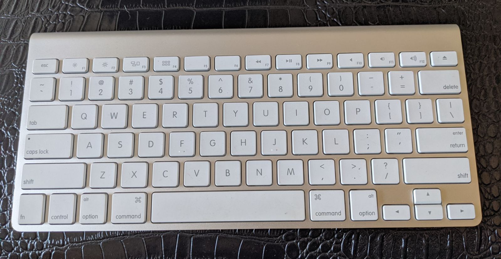 Apple Bluetooth Keyboard