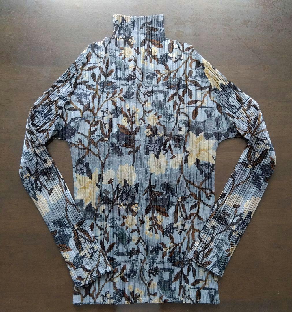 Pleats Please Top