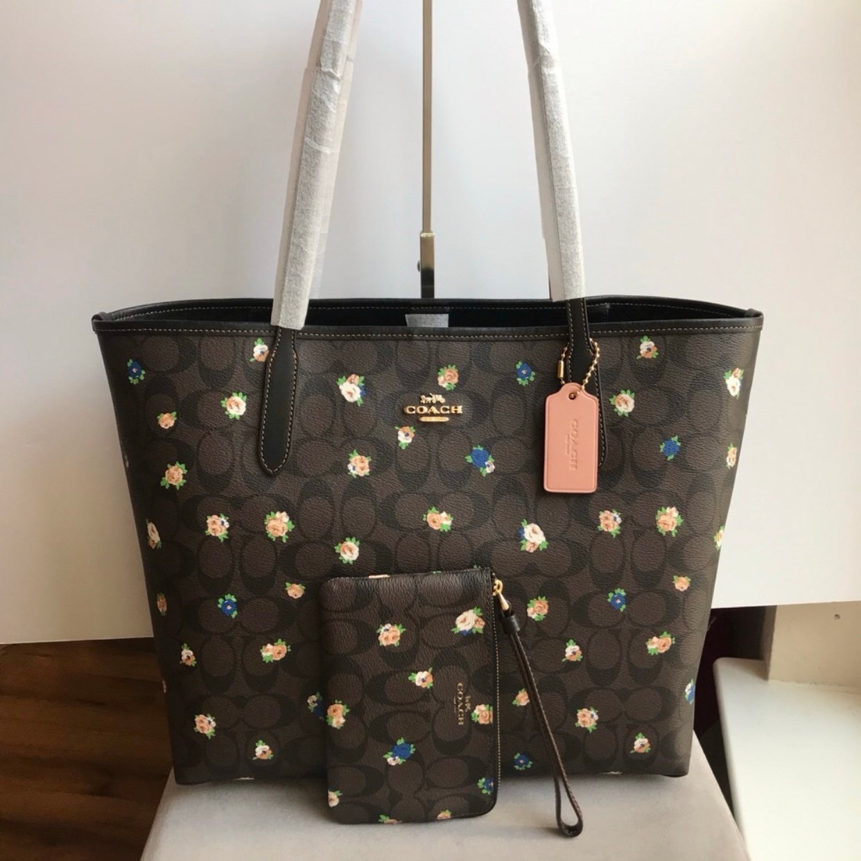 Coach purse and wristlet