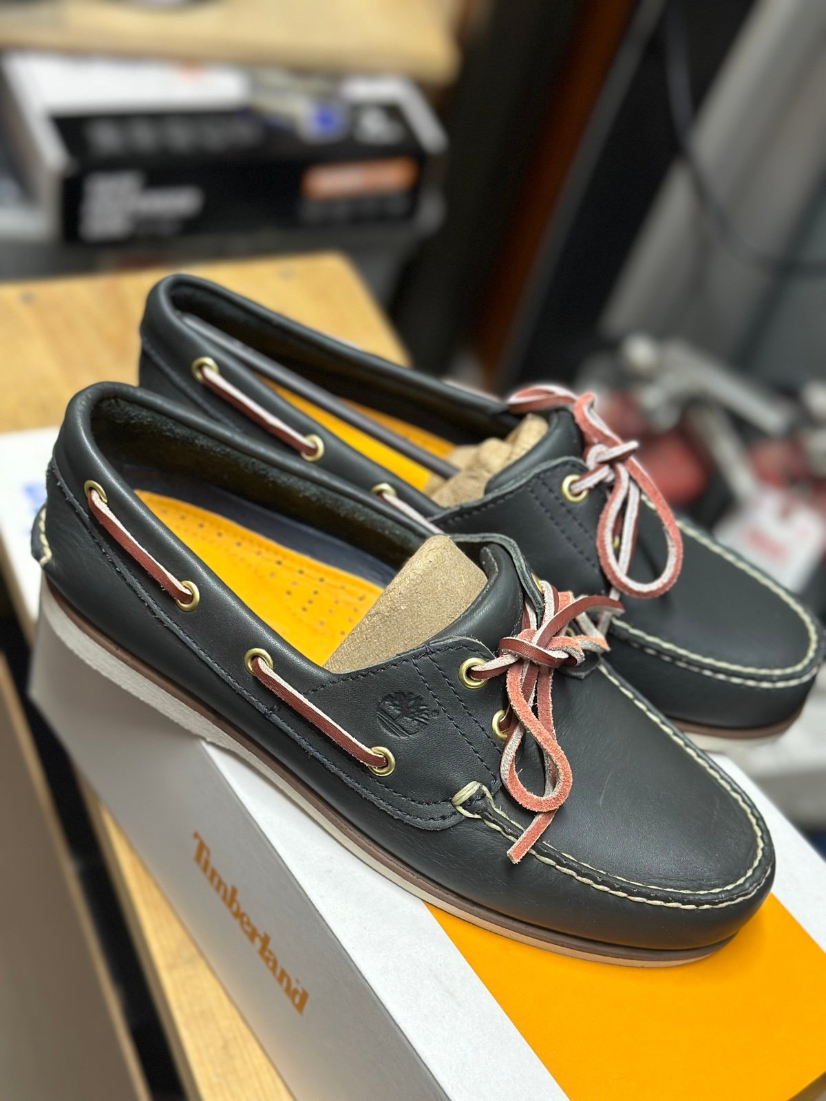 Timberland men boat shoes -new