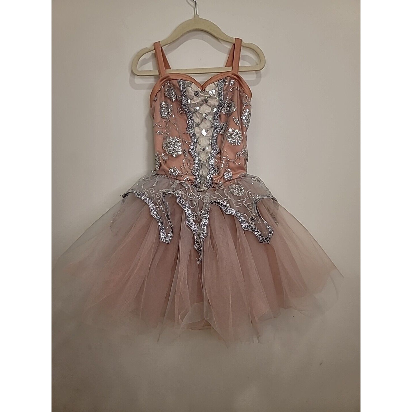 WEISSMAN DANCE COSTUME GIRLS Small SC Dusty Pink Silver Sequin OnePiece Bodysuit