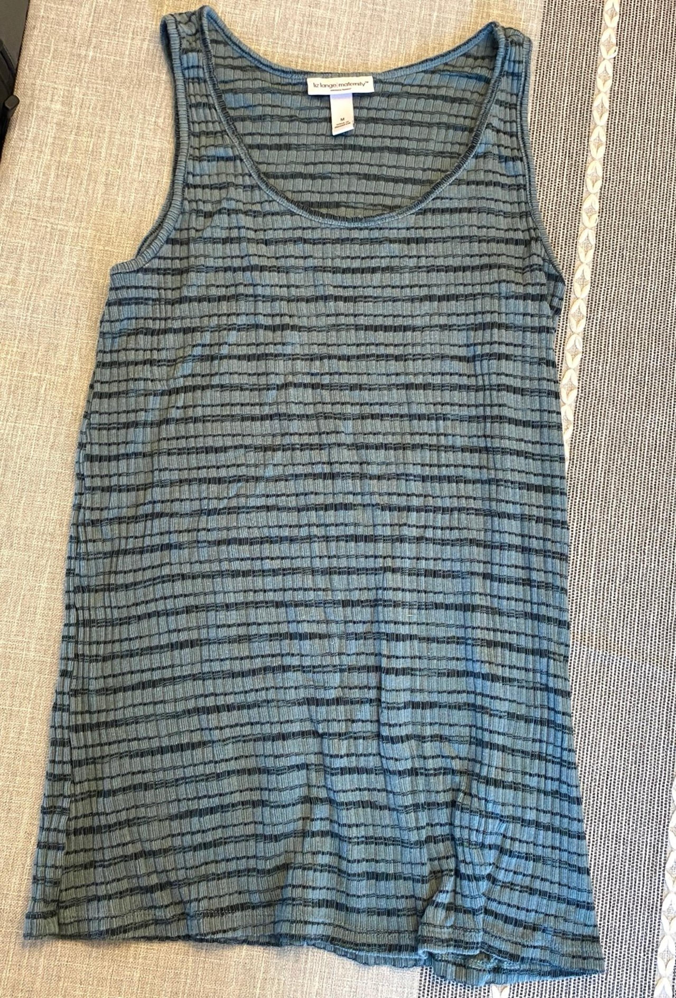 Liz Lange Maternity Medium tank top