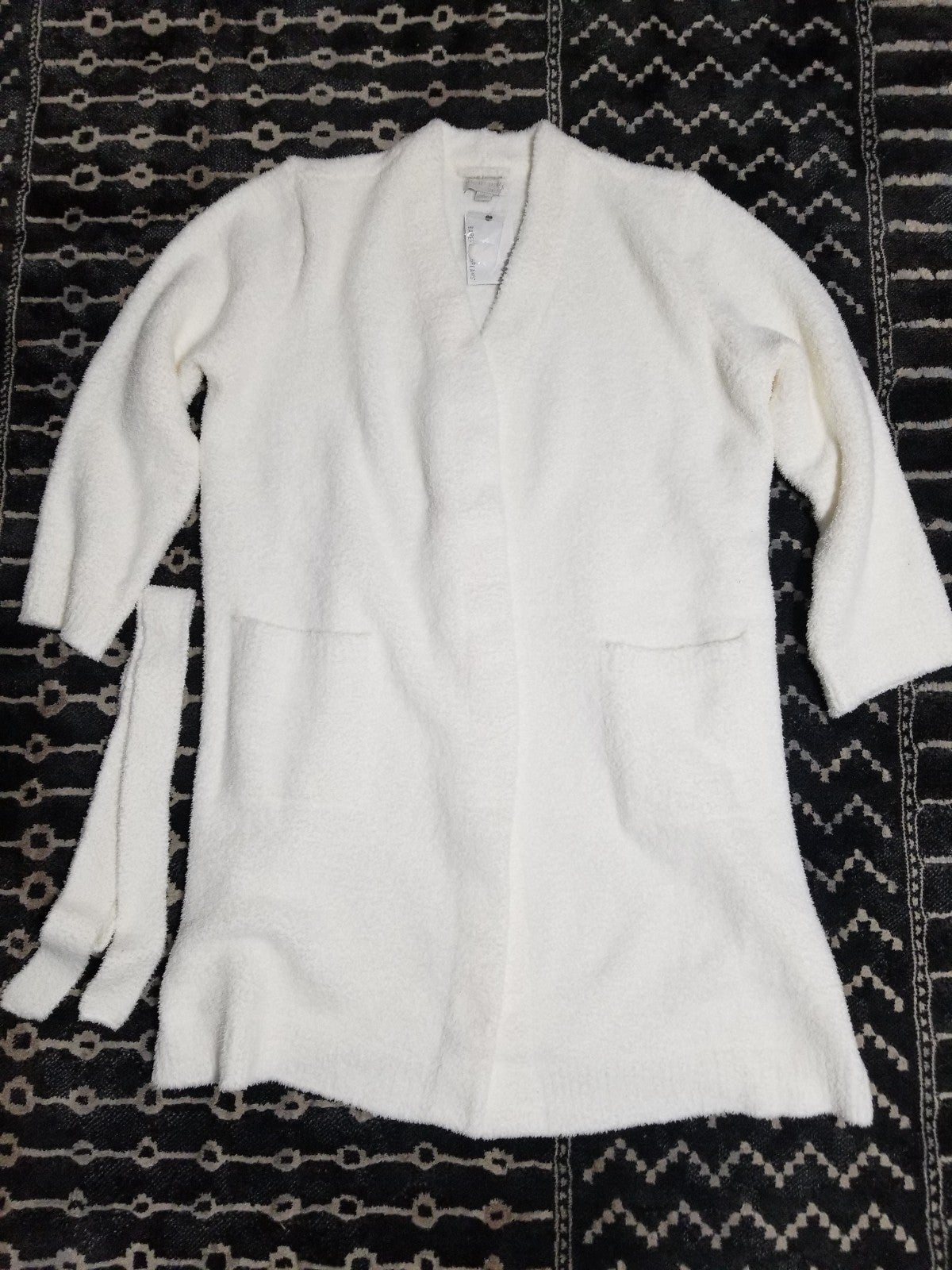 New barefoot dreams robe