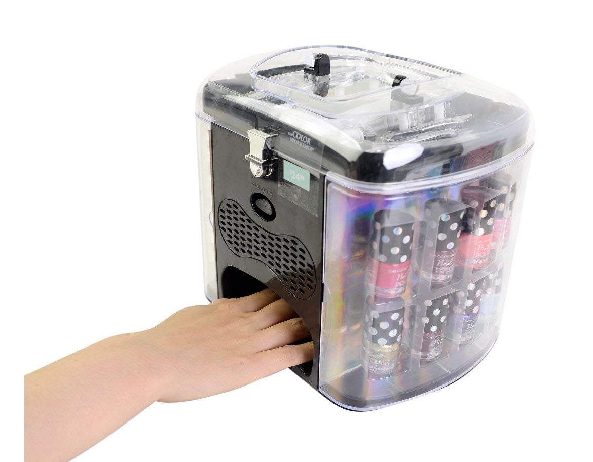 The Color Workshop Nail Dryer kit