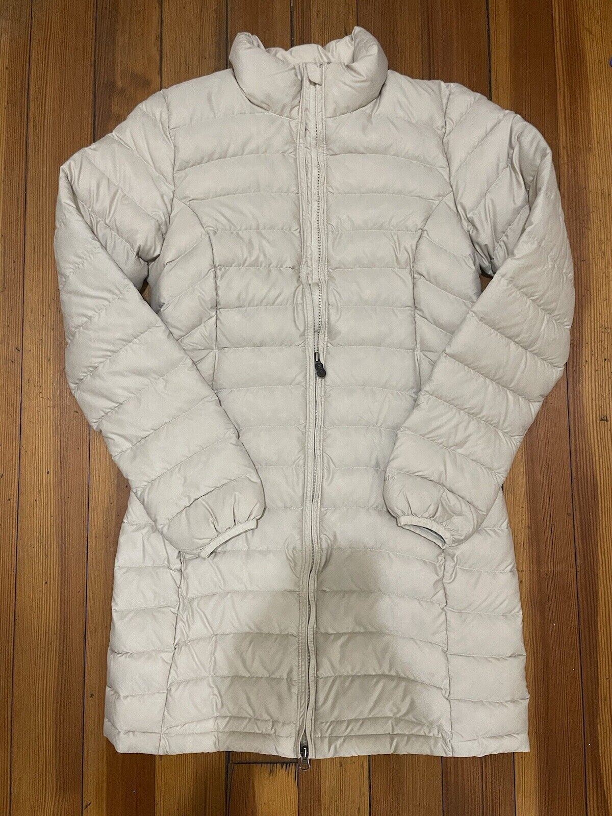 Patagonia Womens Small Ivory White Quilted Full Zip Puffer Jacket Size Xs