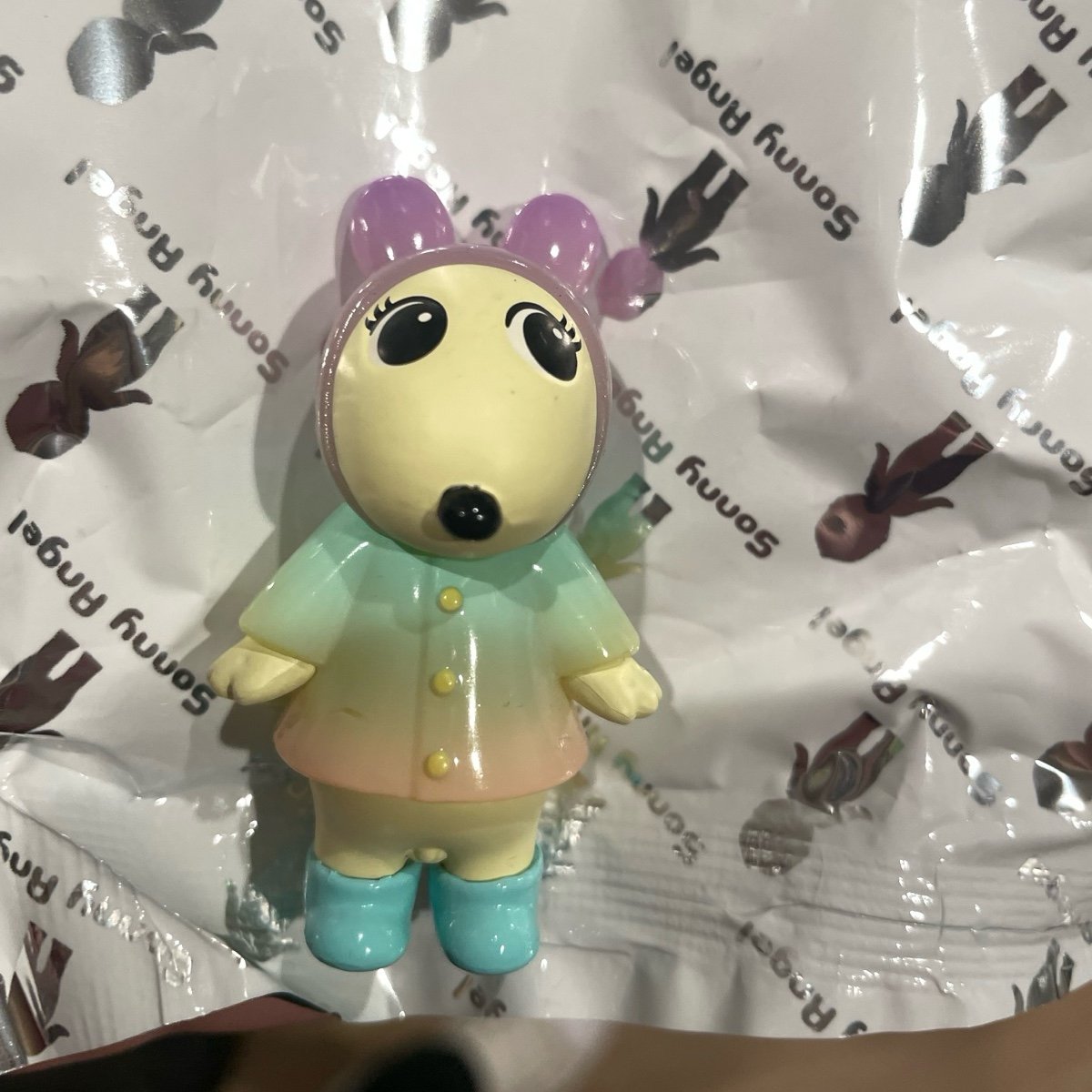 *Rare* RAINCOAT ROBBY “I LOVE RAINY DAY” Sonny Angel Figure