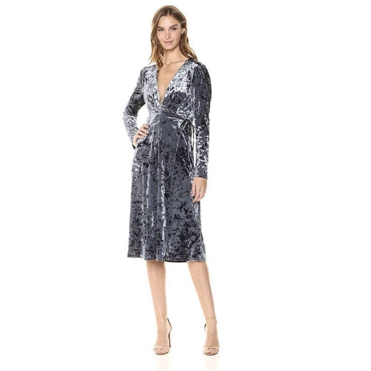 Womens Size XS ASTR The Label Georgette Velvet Midi Dress NWT