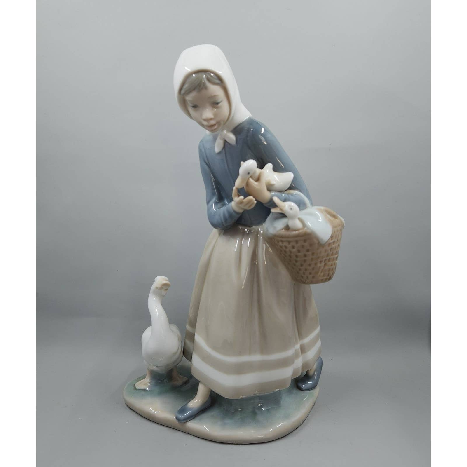 Lladro- Girl with Geese/ Ducks
