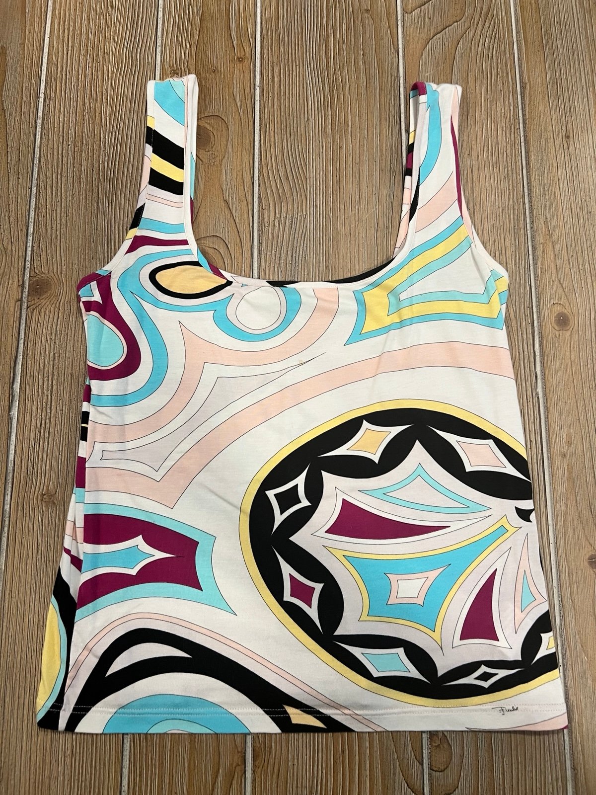 2000’s Emilio Pucci Sleeves Top Size Medium