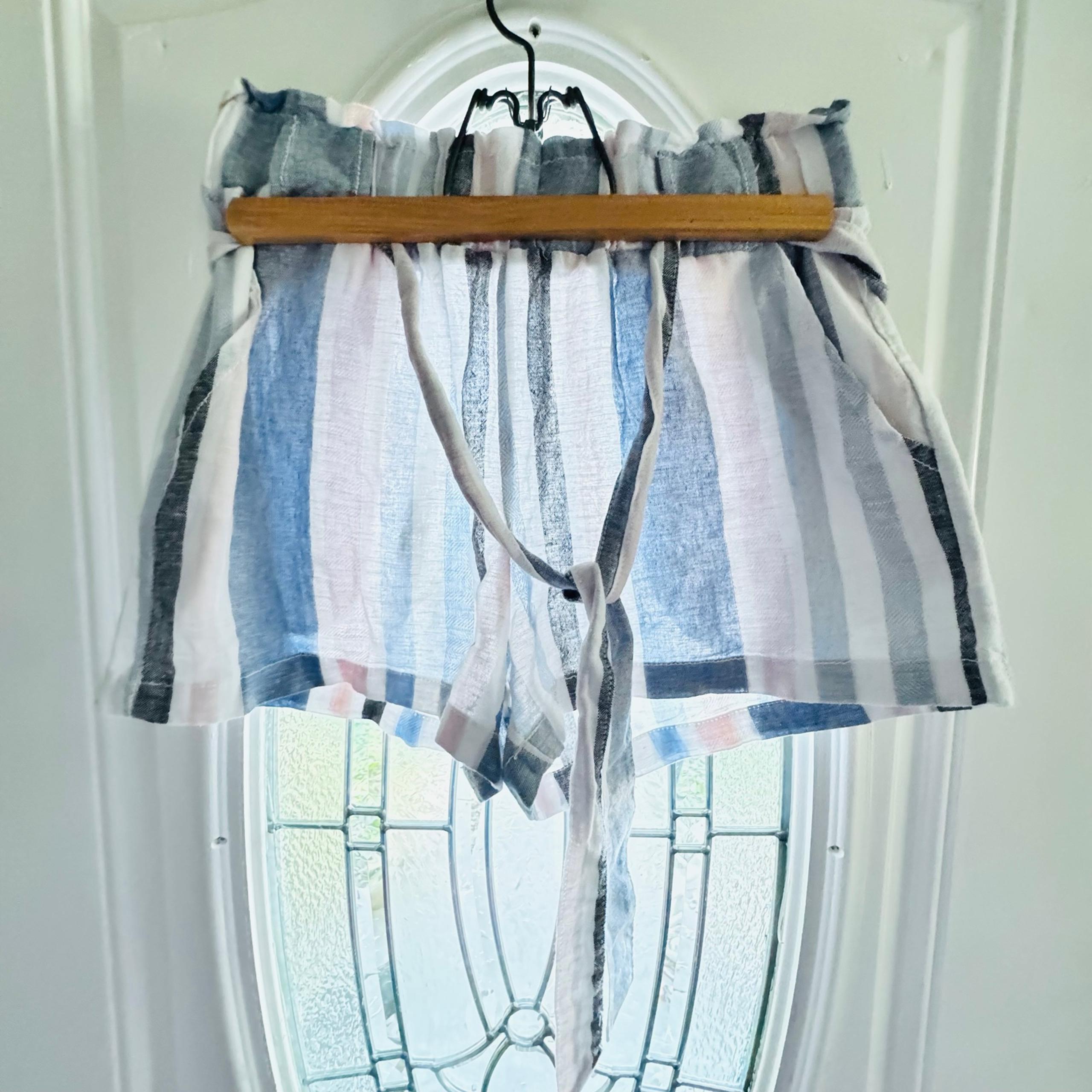 Angel kiss striped shorts