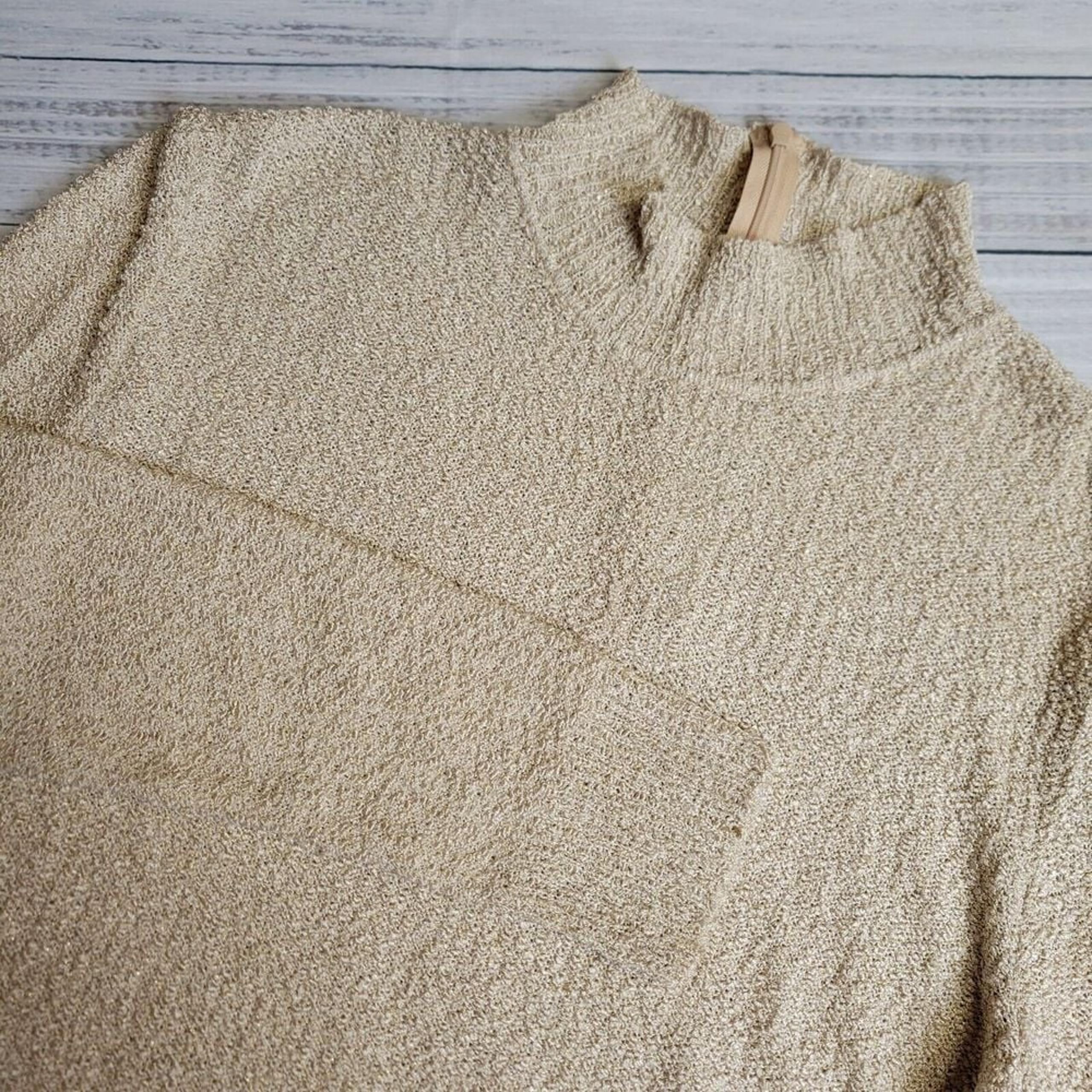 St John Basics Santana Knit Gold Mock Neck Sweater Top Womens 8 Made In USA