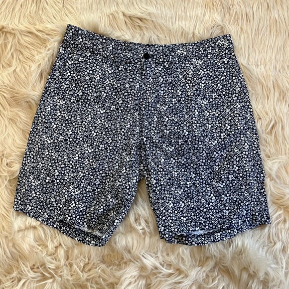 Lululemon men’s commission shorts
