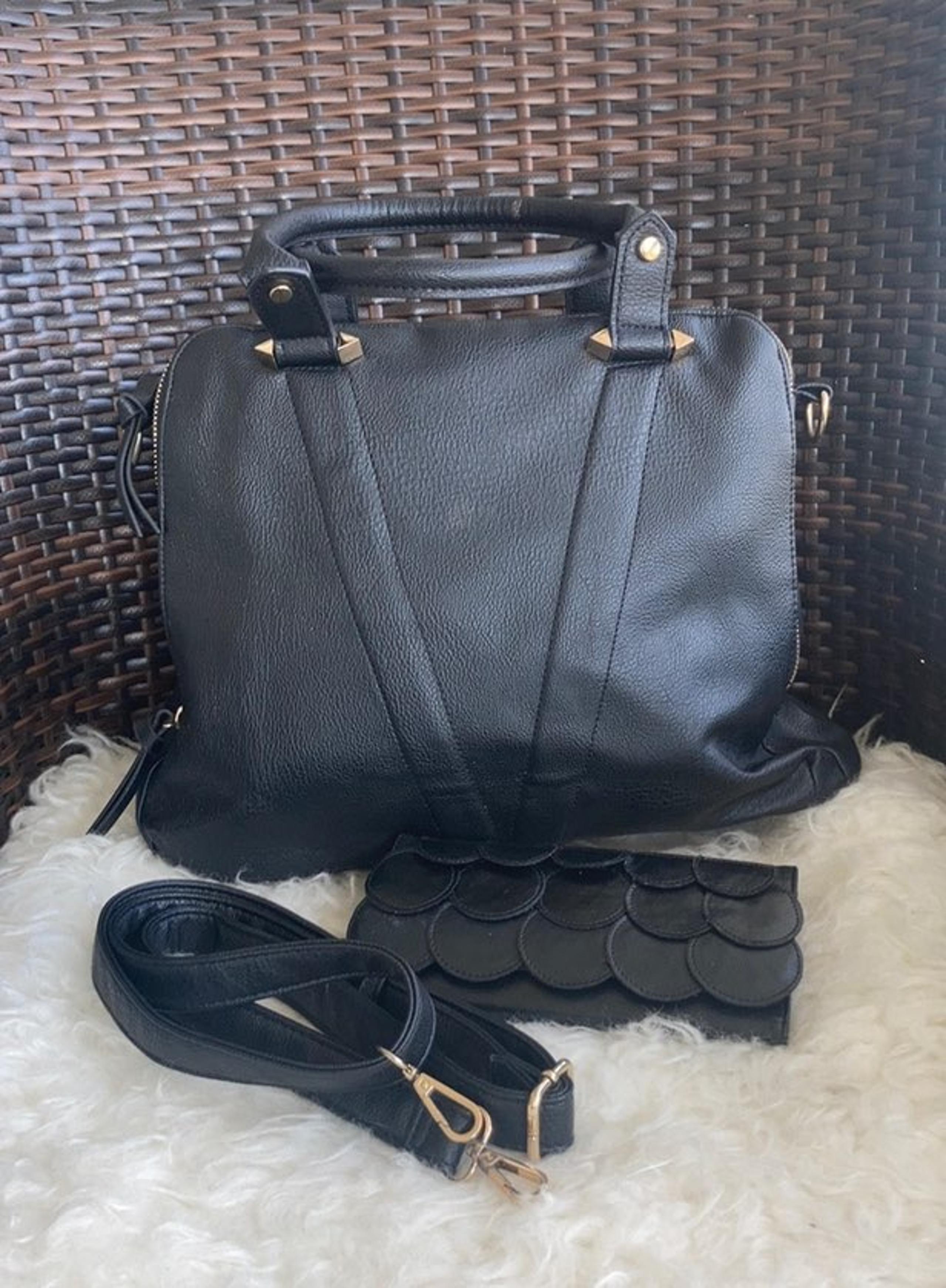 Violet Ray Purse With Triple Entry Satchel