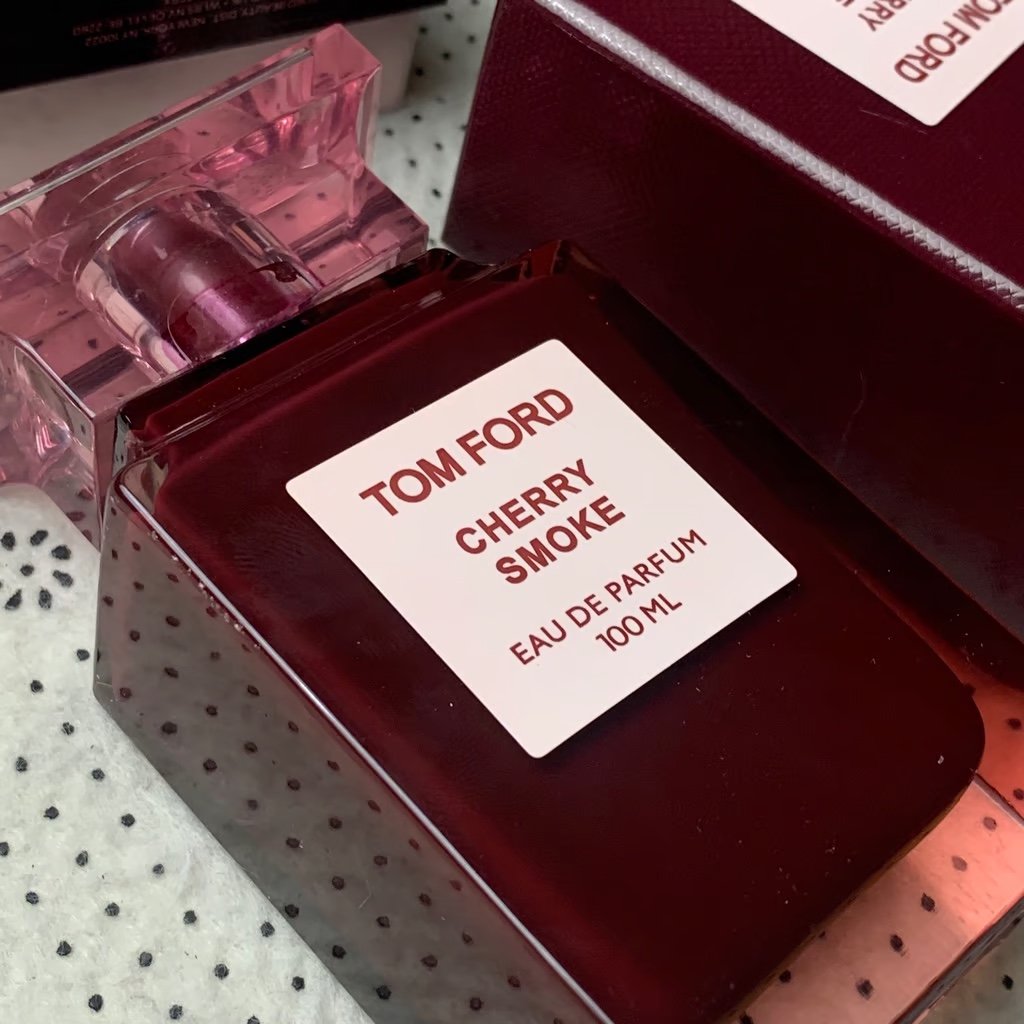 Tom Ford Cherry Smoke