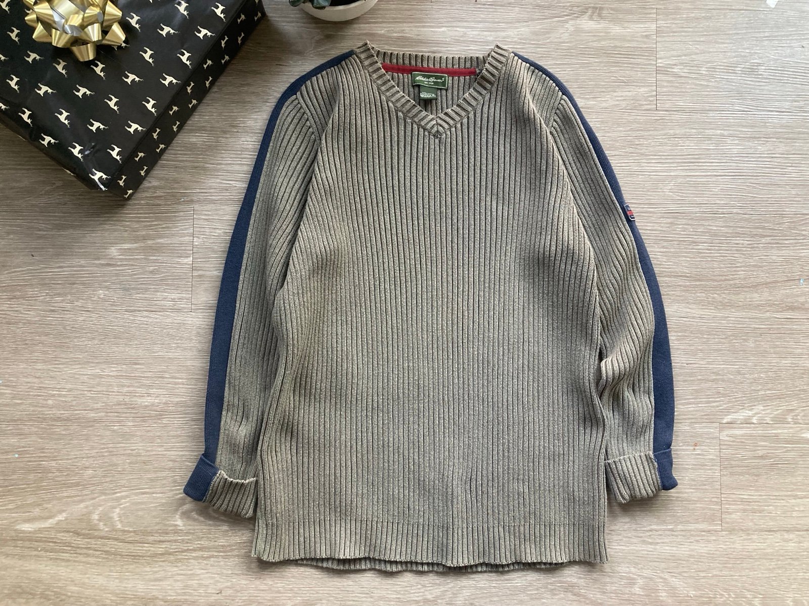 Men’s Vintage 90’s Eddie Bauer Grandpa Ribbed Sweater V-Neck Rubbed Tan Grunge