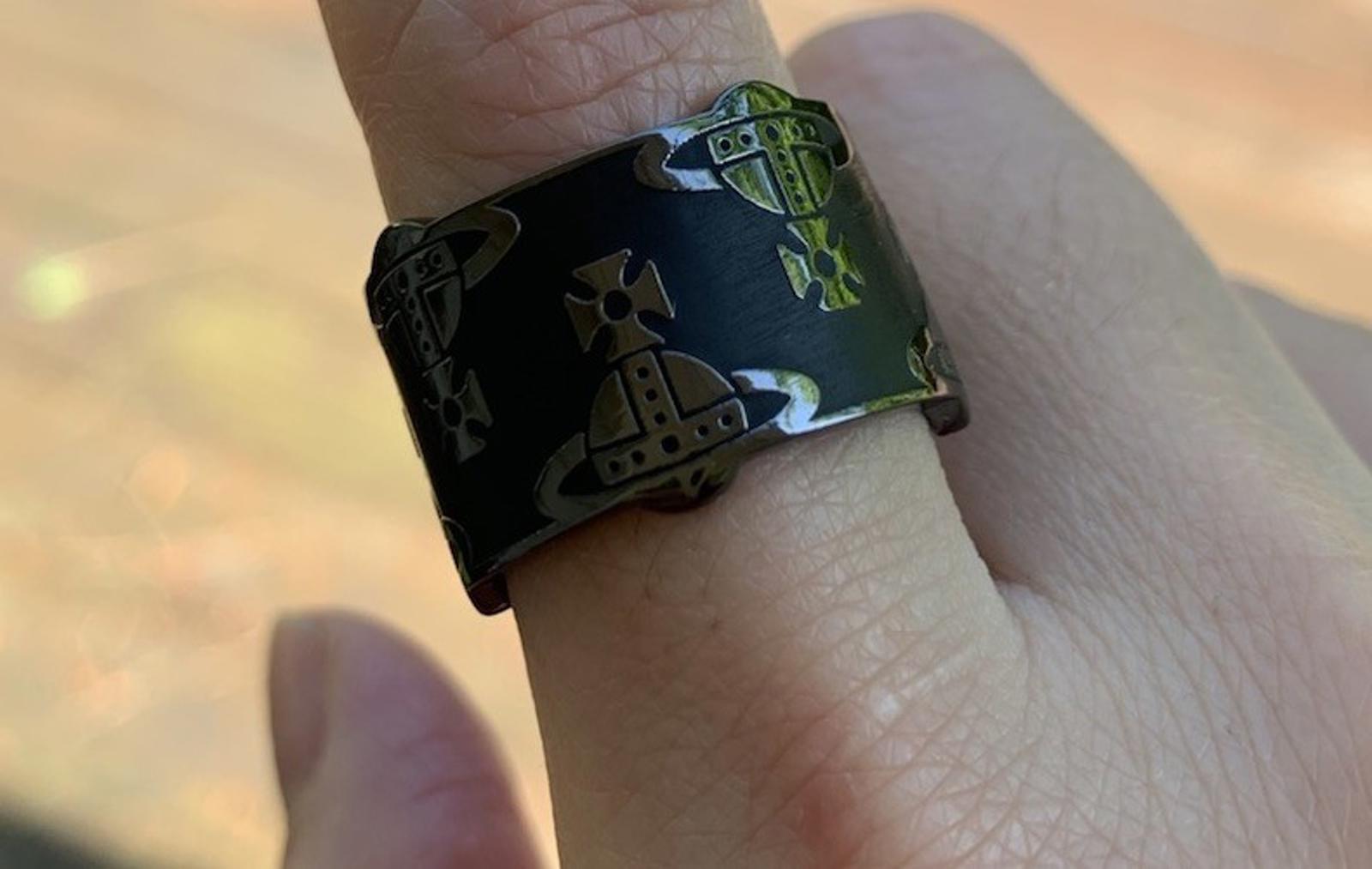 Vivienne Westwood Sybil Ring Size 6.5 Black Gunmetal Rings Nana 3D