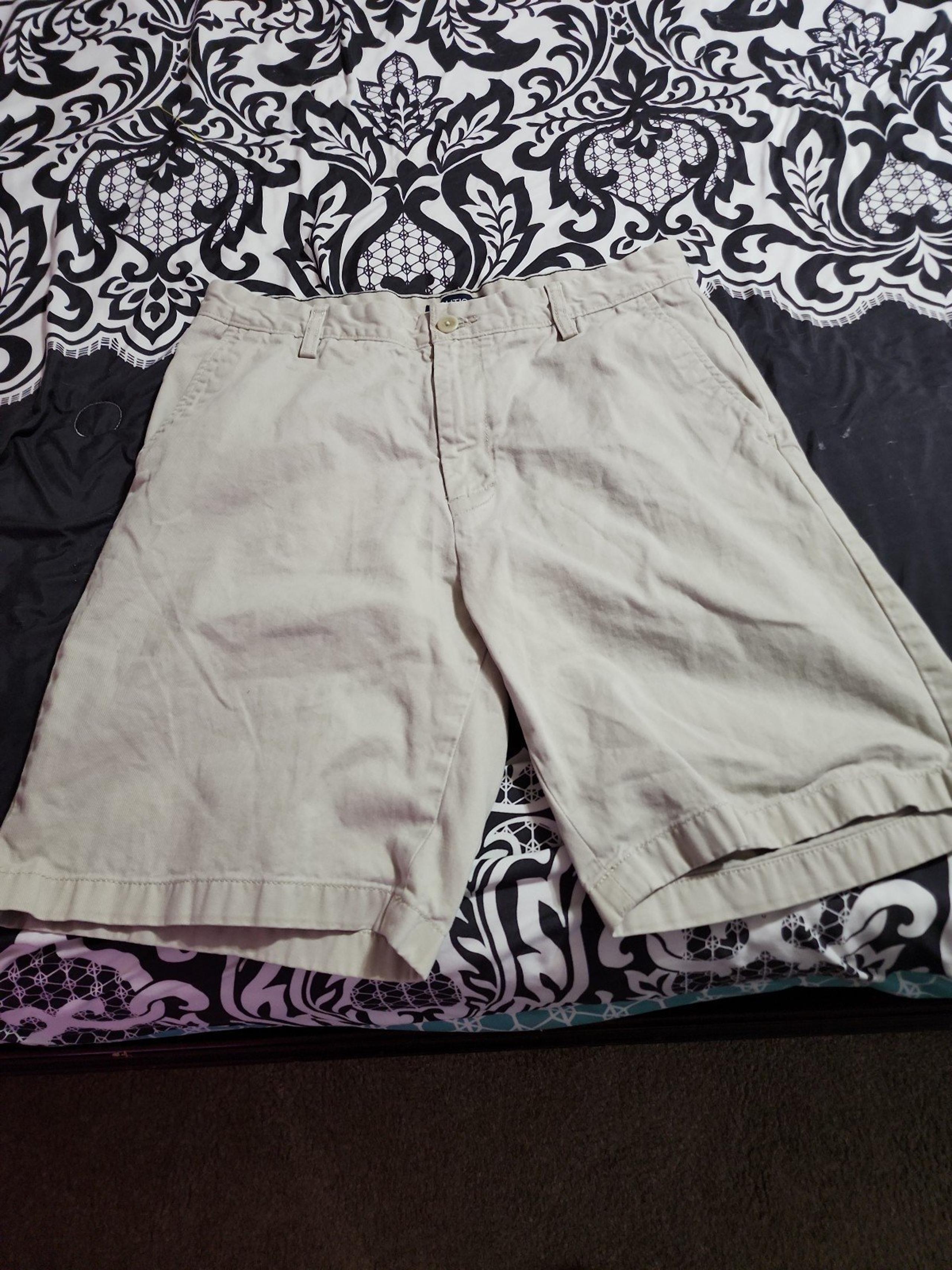 Nautica khaki beige shorts mens size 32W 32 W #03