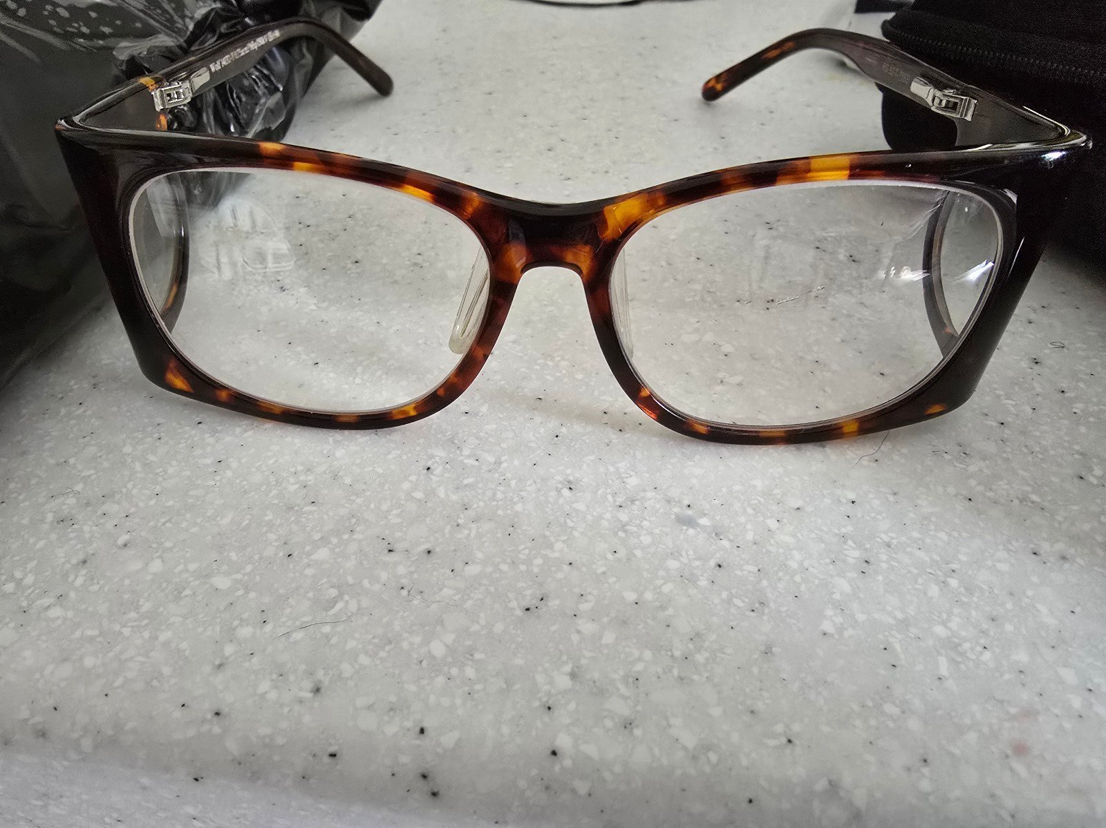 Radiation filtering lead safety glasses model 14132 Wolf