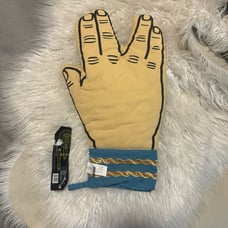 STAR TREK- SPOCK- OVEN MITT- VULCAN- 2015 THINKGEEK, INC.new With Tags 15 1/2”