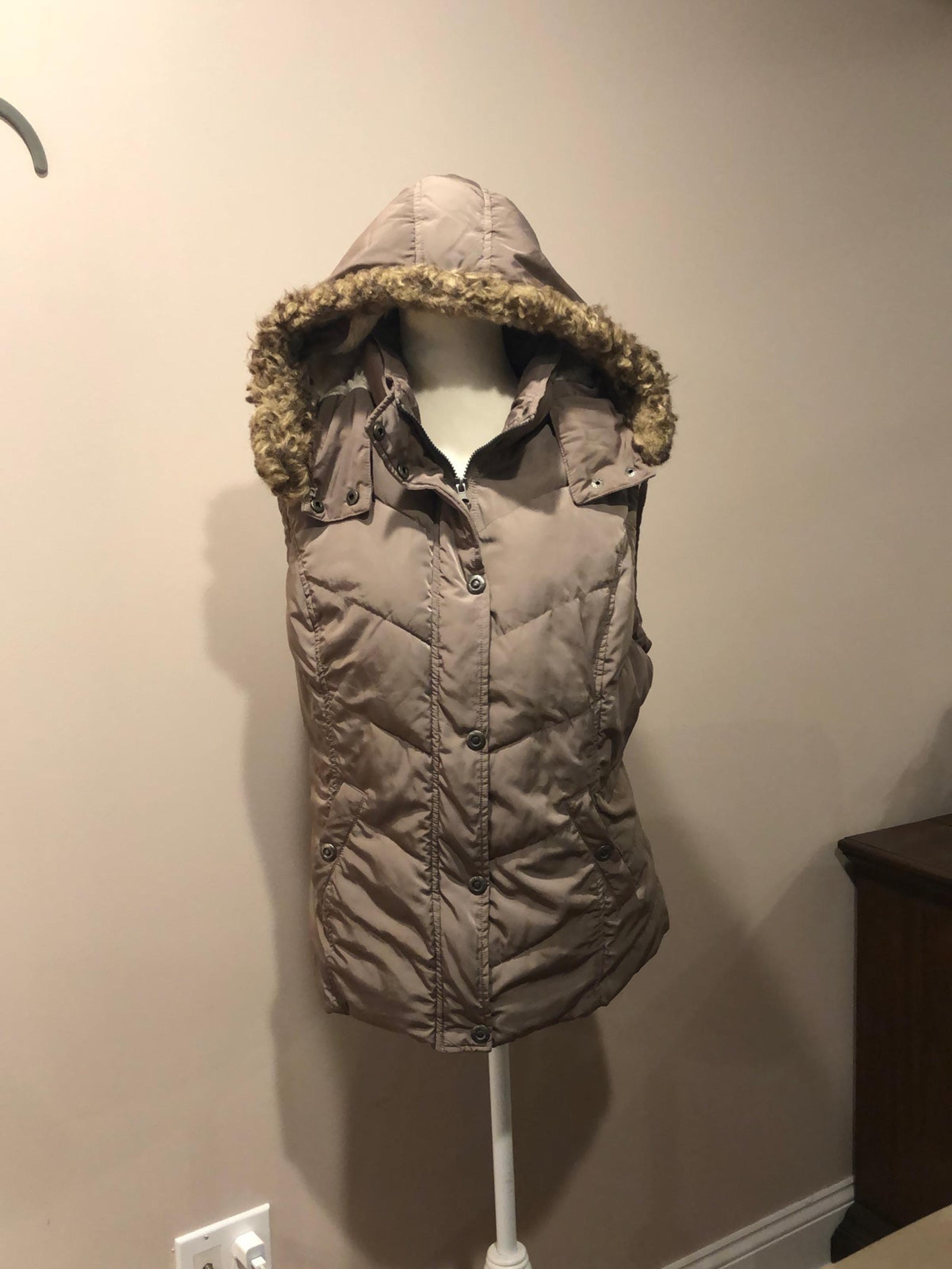 Puffer Vest Ladies XL by Green Tea