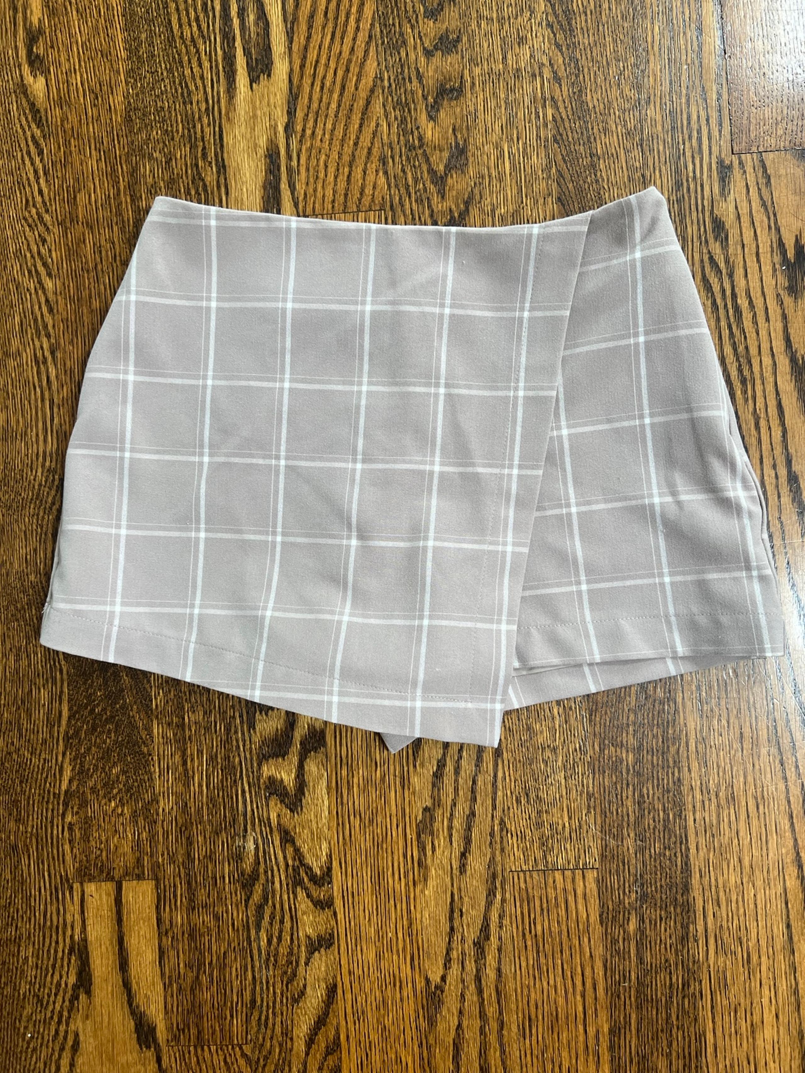 skort juniors sz S - FOREVER 21