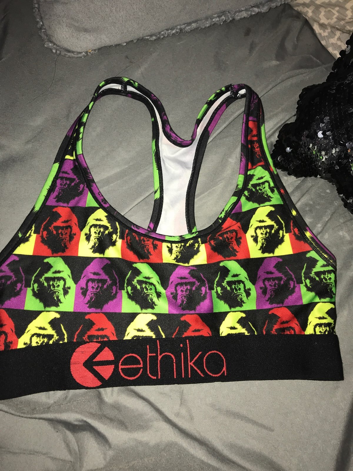 Sports bra