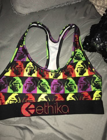 Sports bra