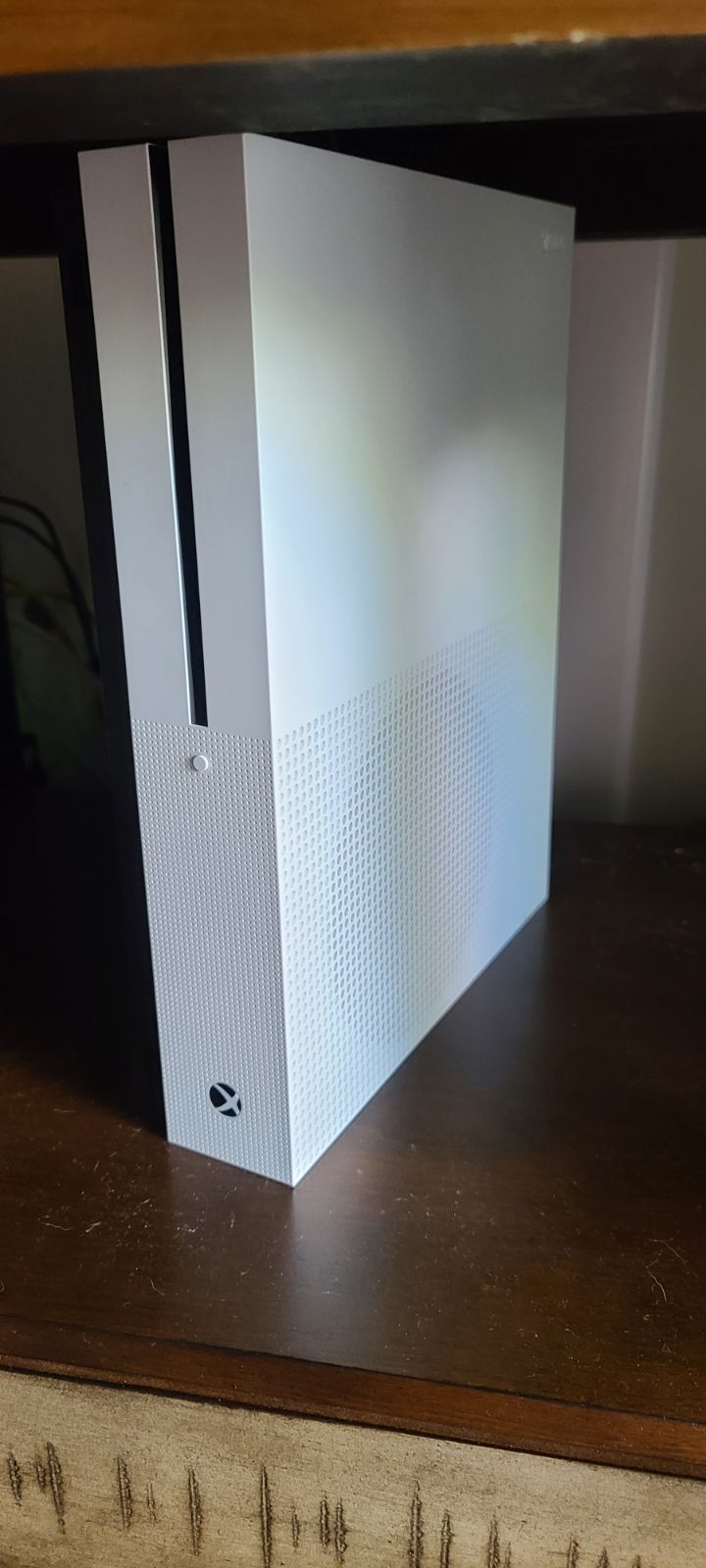 Xbox One S 1 TB + Bundle