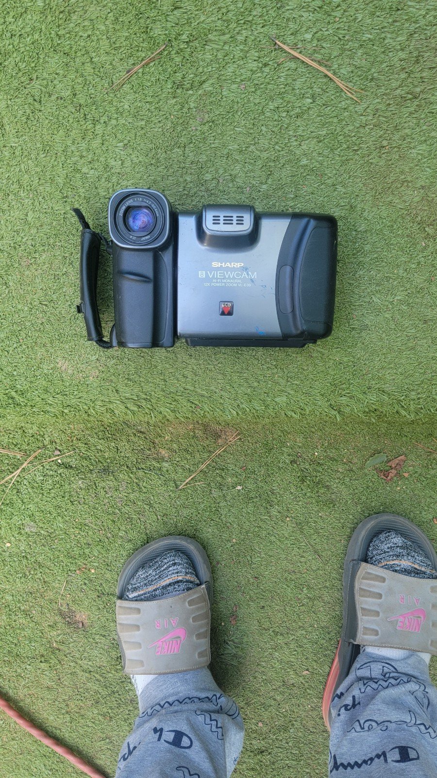 SHARP 8 VIEWCAM VL-E49u Black HI-FI MONAURAL 12X POWER ZOOM Auto Focus Camcorder