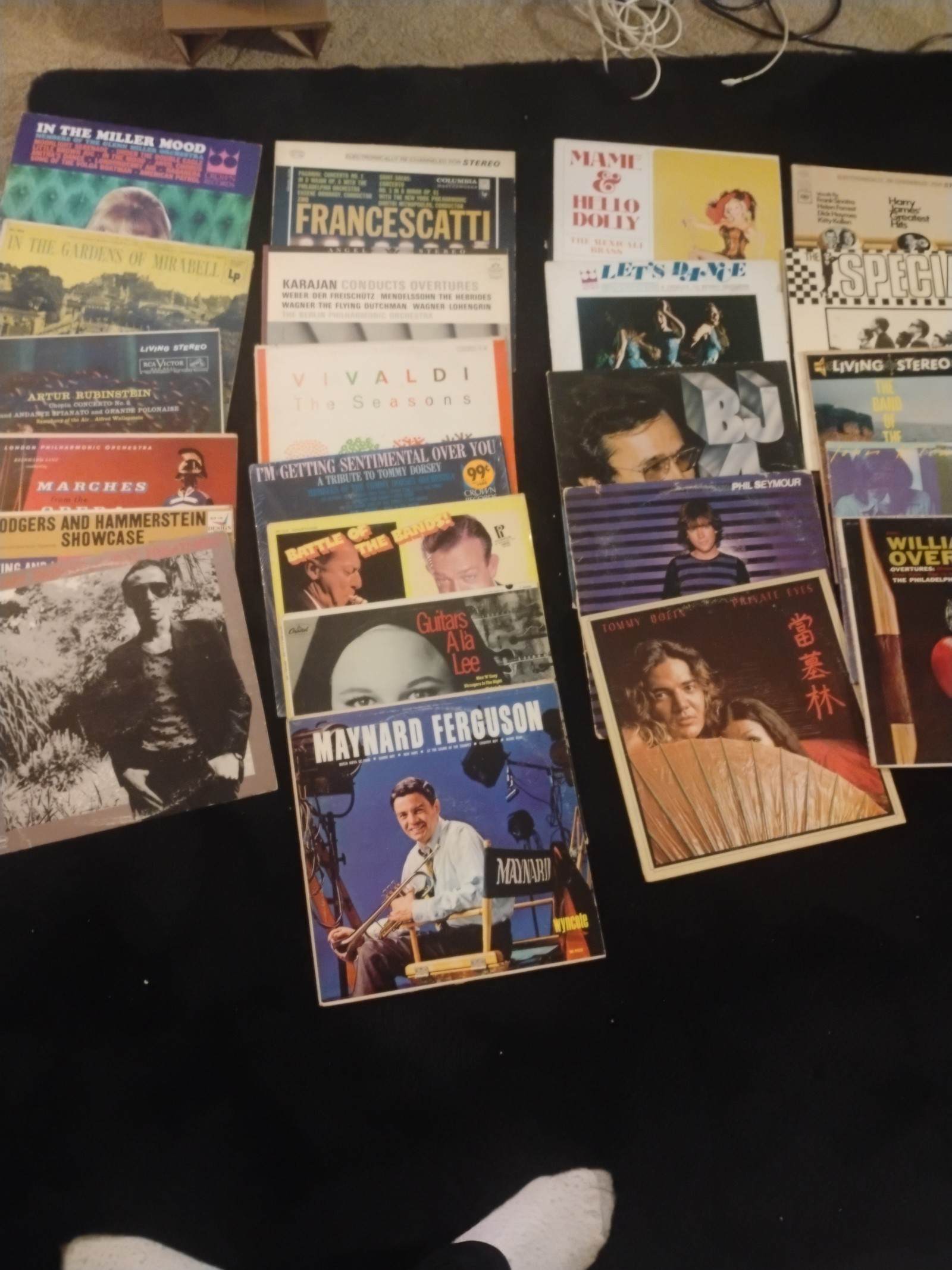 Lot of over 70 vintage vinyl