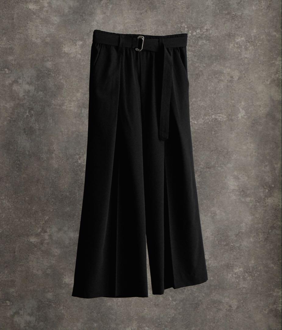 two tuck belt 'hakama' wide slacks（スラックス）｜ADRER