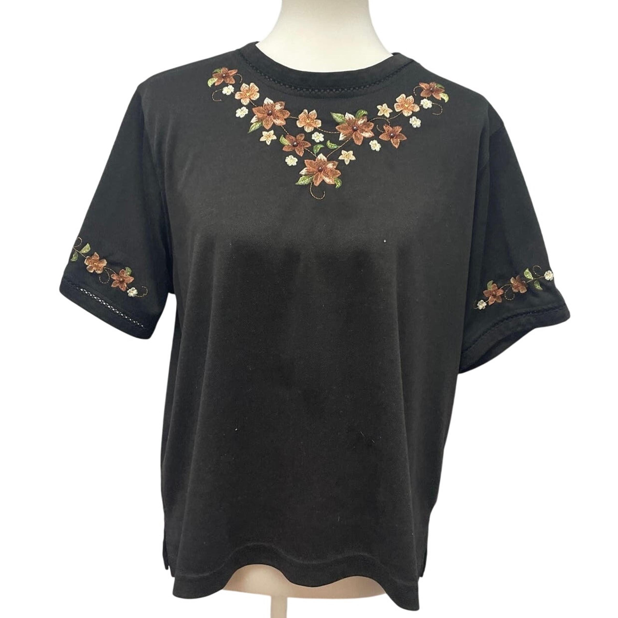 Vintage BonWorth Womens Size XL Embroidered Flowers Short Sleeve Crew Neck Tee