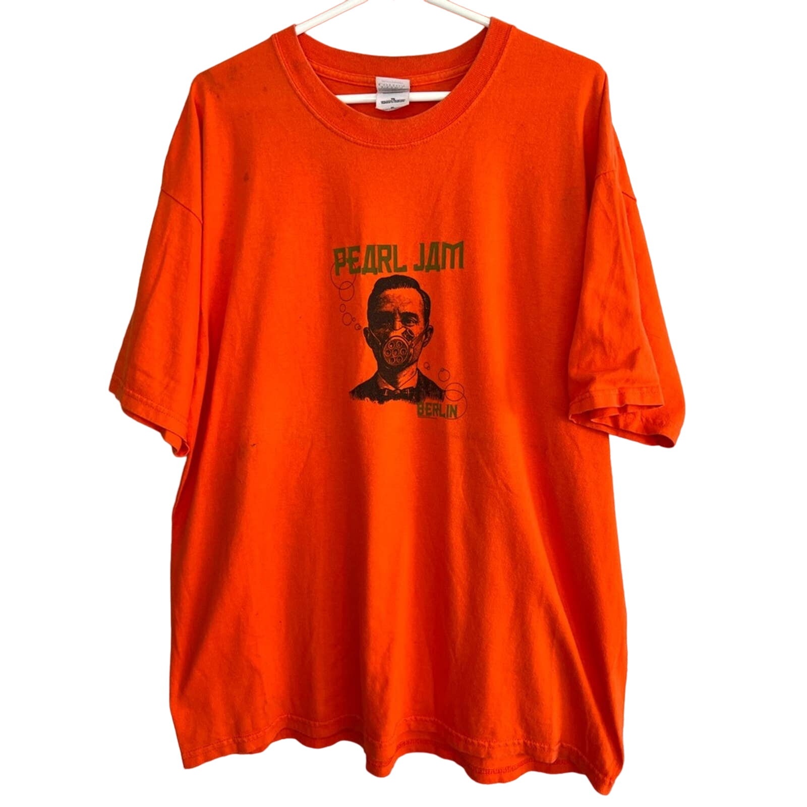 Rare Vintage Pearl Jam Tour 2000 SIZE XL Orange Berlin Gas Mask Band Tee Shirt