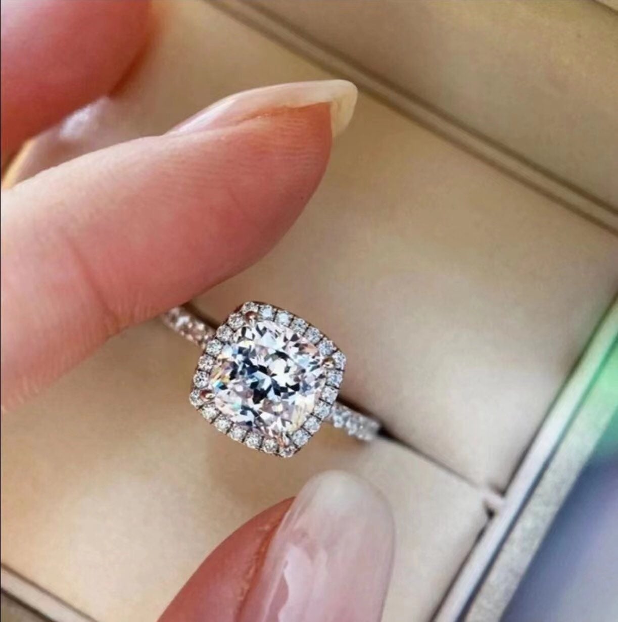 Platinum 2ct Moissanite diamond Ring