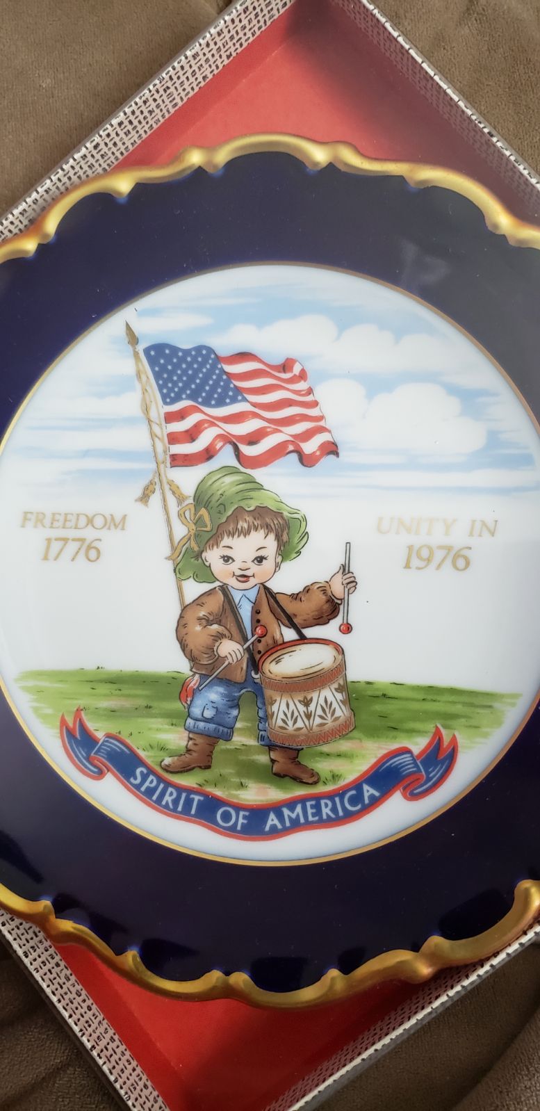 LINDNER KUEPS BAVARIA PORCELAIN PLATE 24