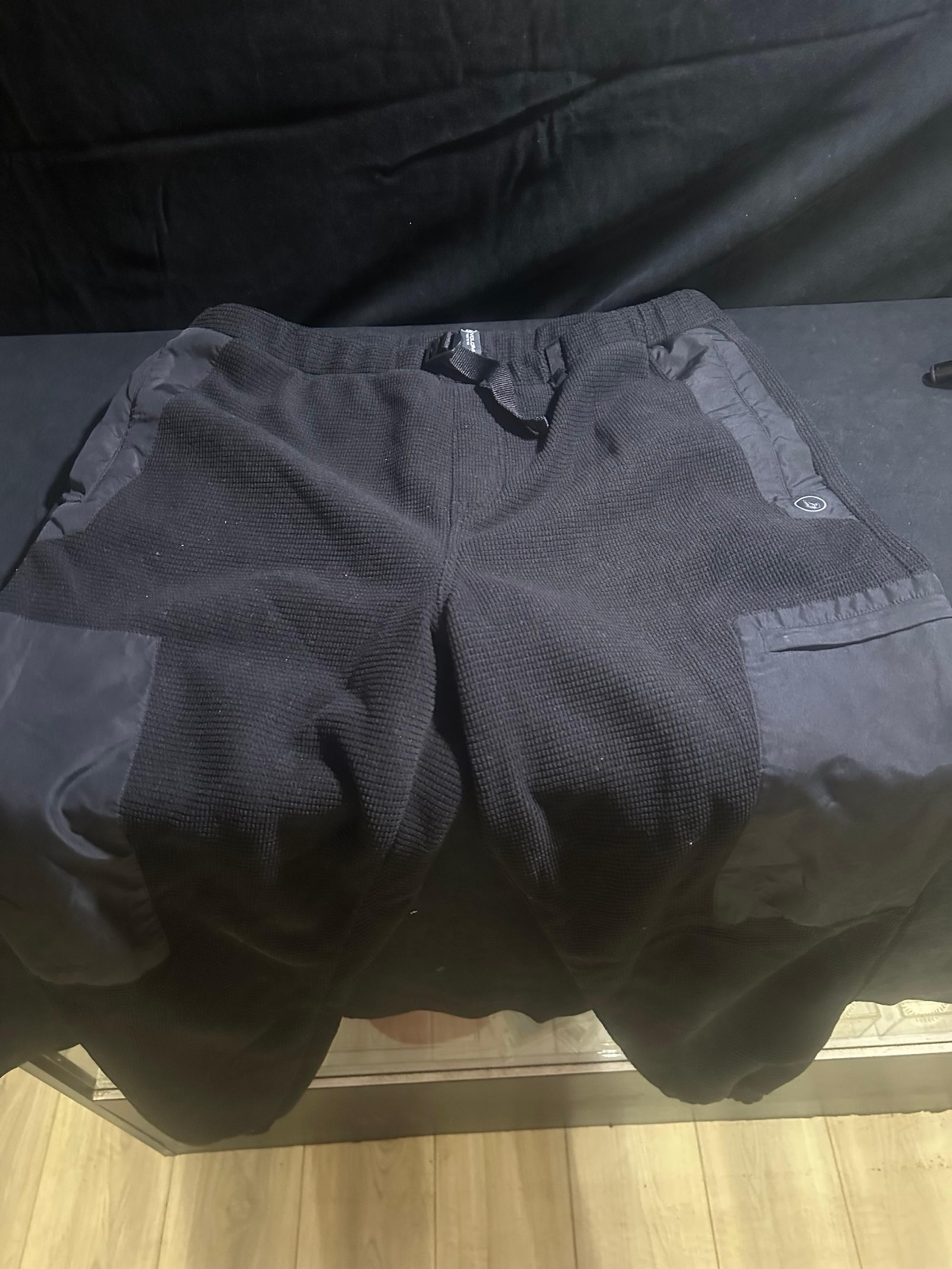 Volcom men’s sweatpants-size L-ID #311