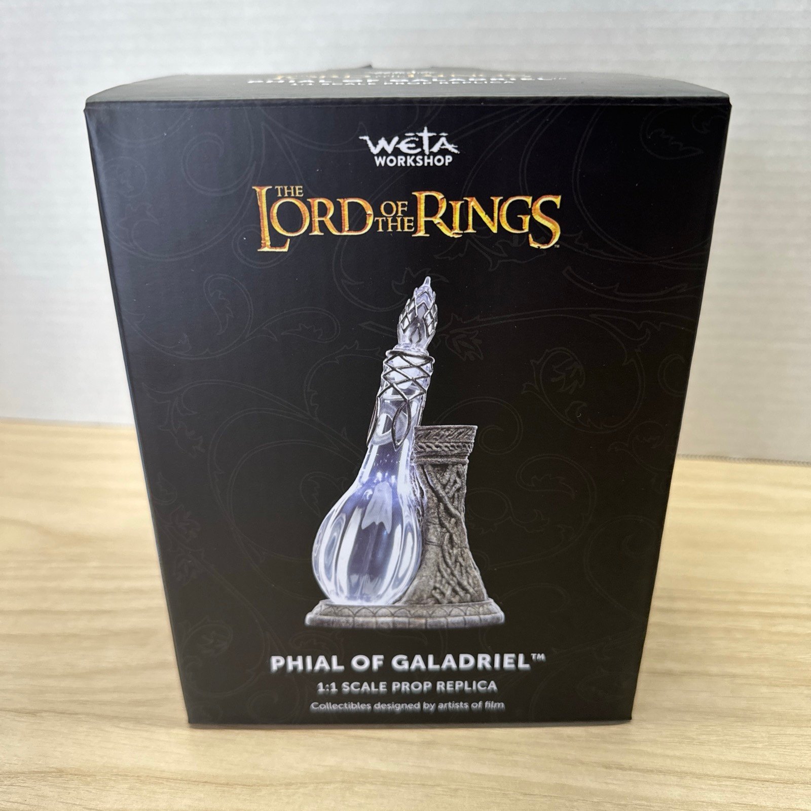 Weta Workshop Lord of the Rings Phial of Galadriel w/ Base 1:1 Prop Replica NIB