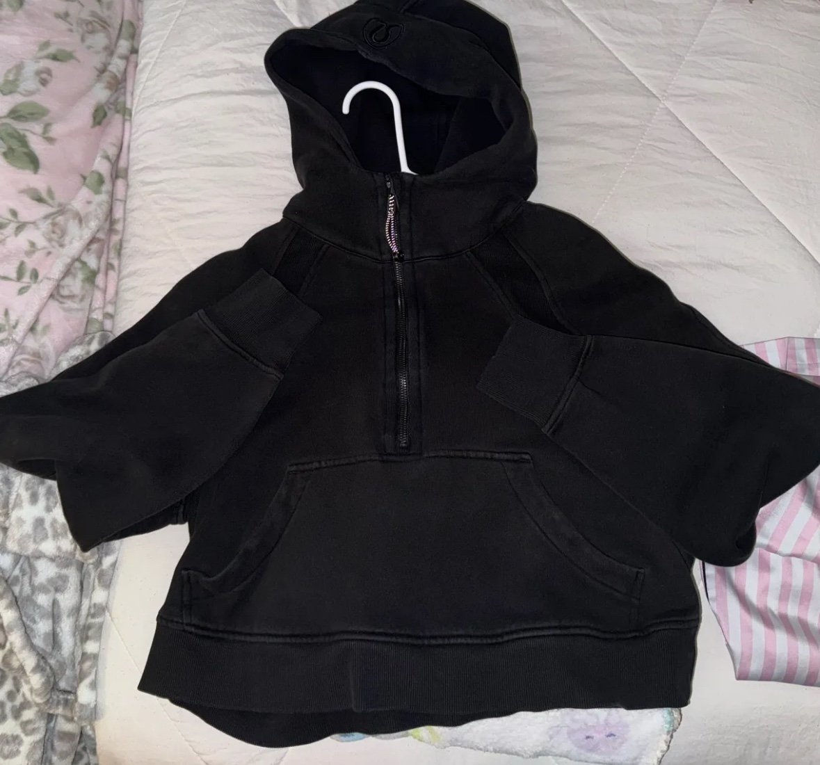 Lululemon Scuba