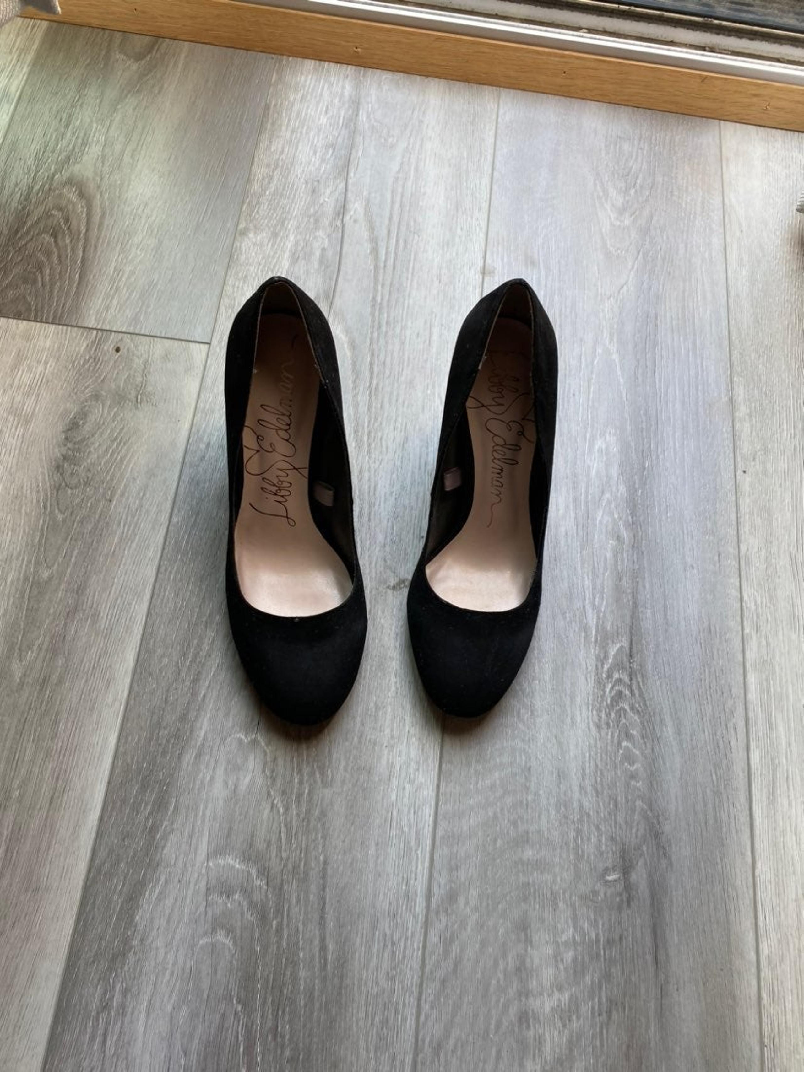 Black shoes heels