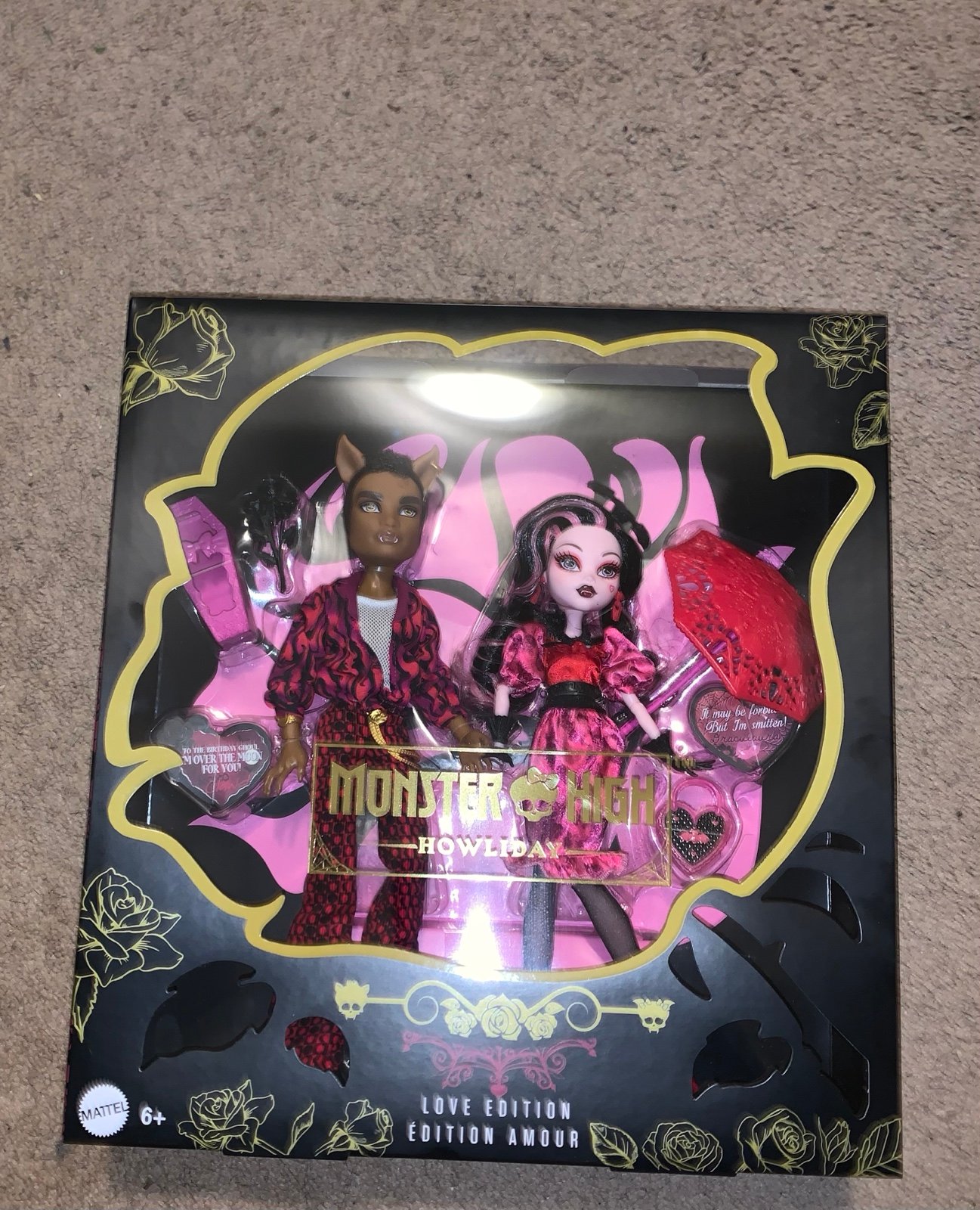 Monster High Draculaura and Clawd Wolf Howliday Love 2-Pack