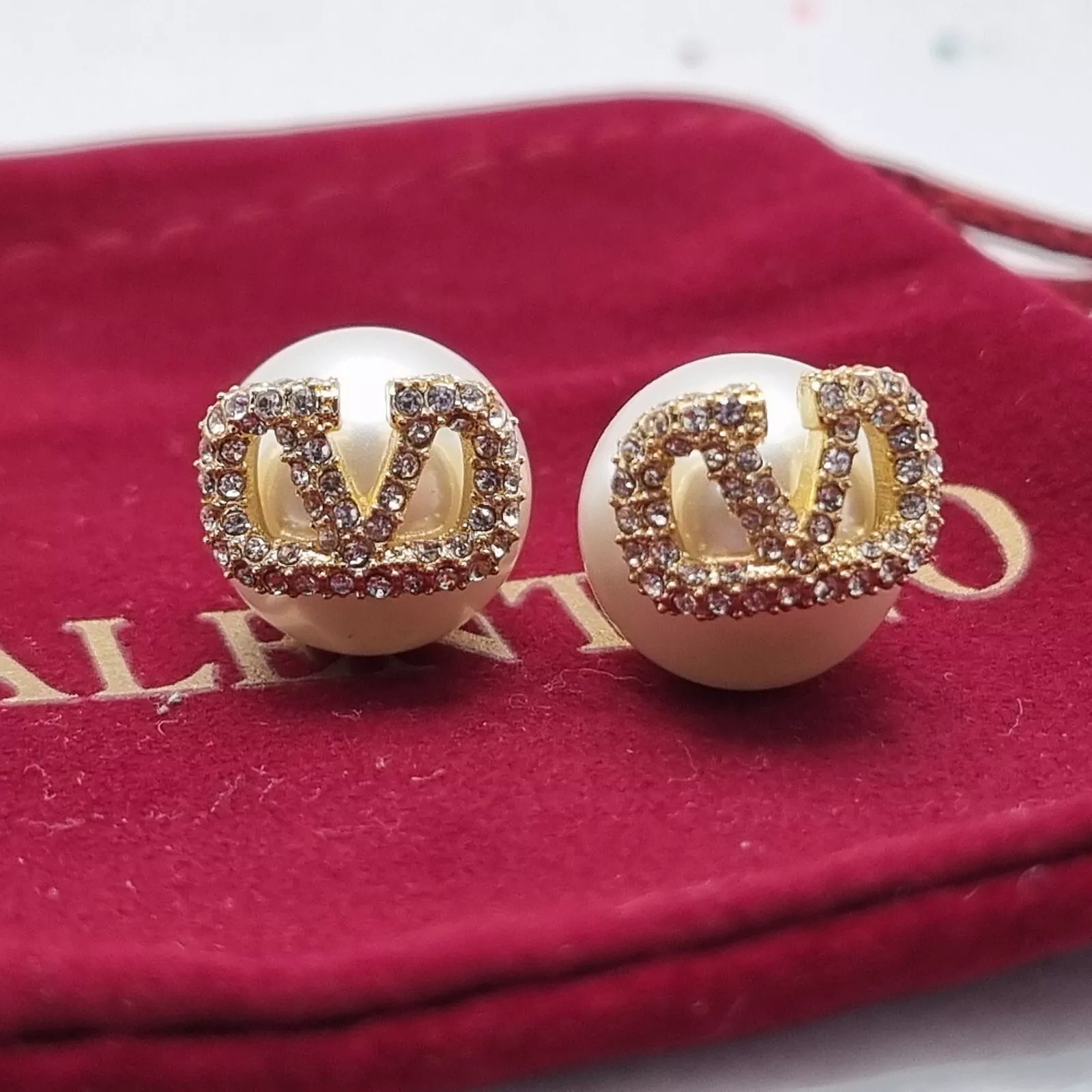 Valentino Pearl Stud Earrings with Crystals VLogo