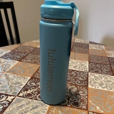 Lululemon water bottle